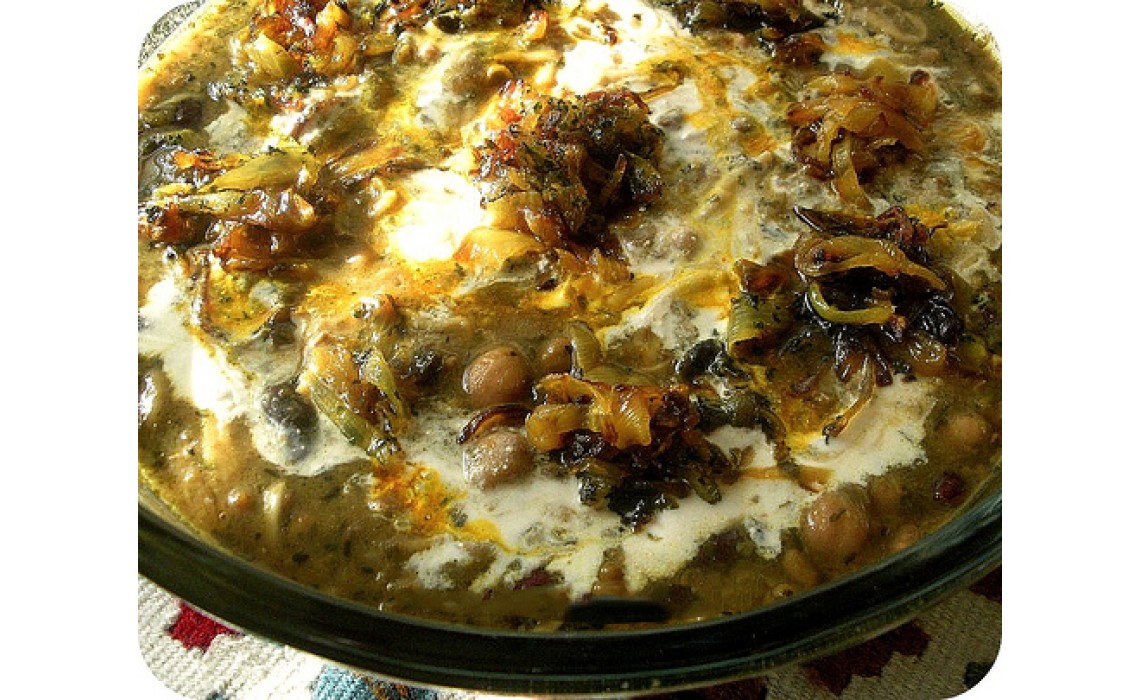 Traditional Thick Persian Soup (Aash Reshteh) Recipe